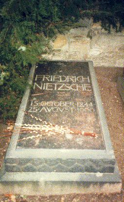 nietzsche_grave.jpg