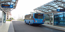 viva bus at Warden station