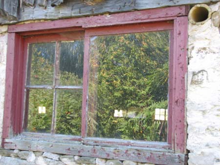 17barnwindow