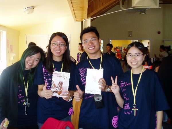 Handbook Team 2005. As you can see, we've spent a lot of time making this piece of artwork (handbook)... Honourable mention to JLo who couldn't come to this camp. Where is Stella?